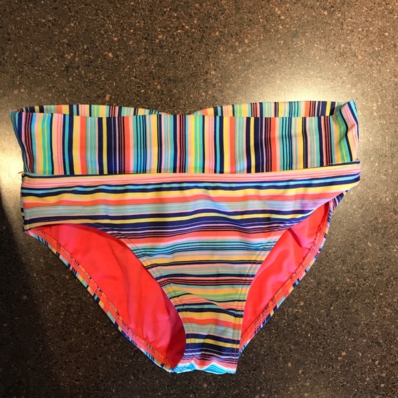 Roxy Bikini Set - Picture 4 of 7